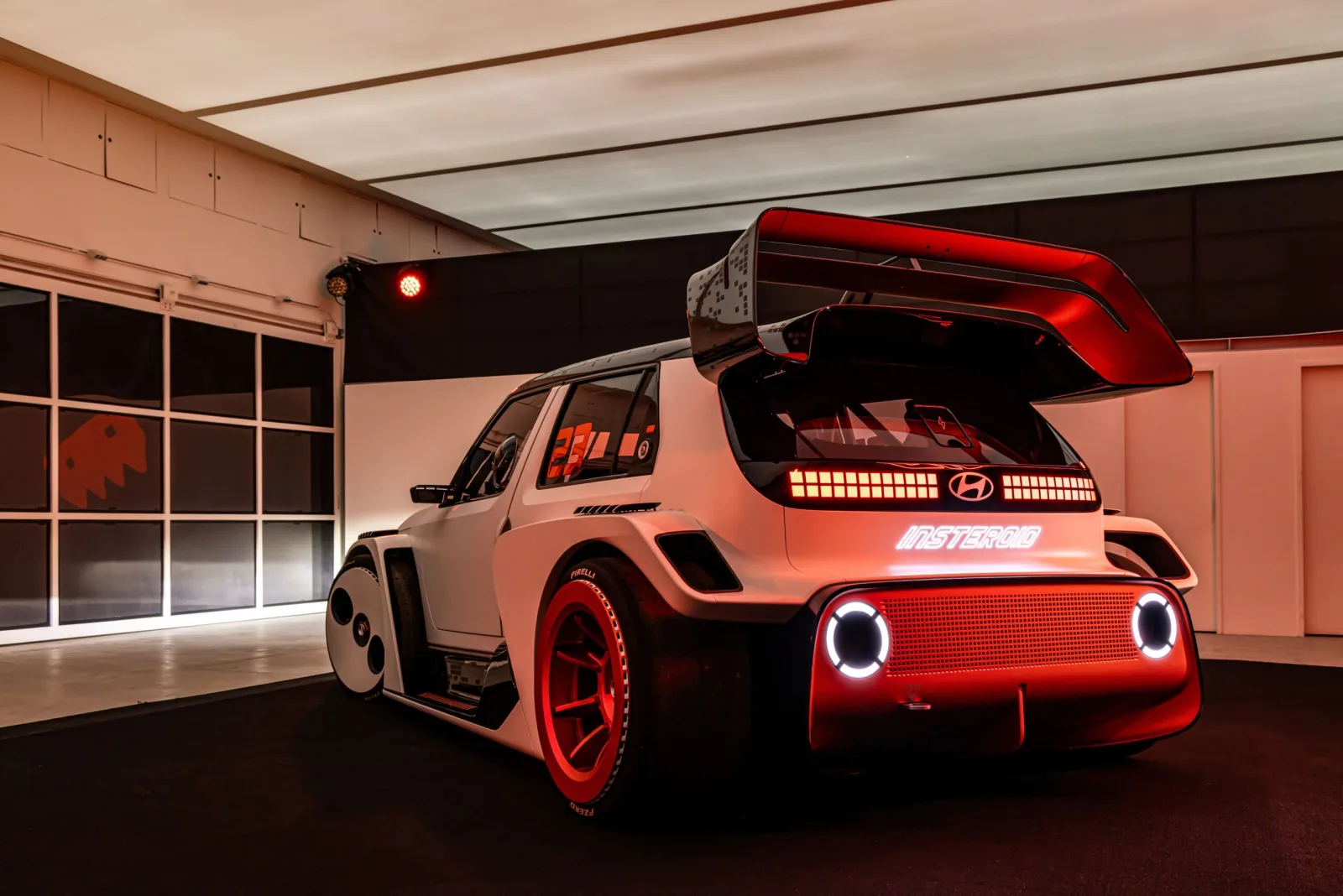 Hyundai INSTEROID: la concept che fonde auto elettrica e gaming