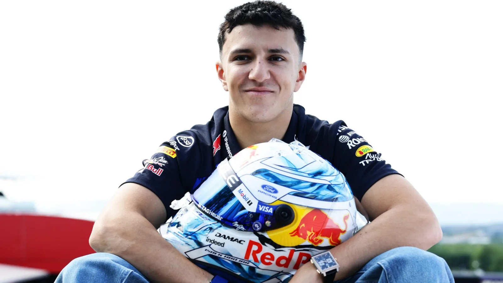F1 | Hadjar a Zandvoort con il trofeo rotto sul casco