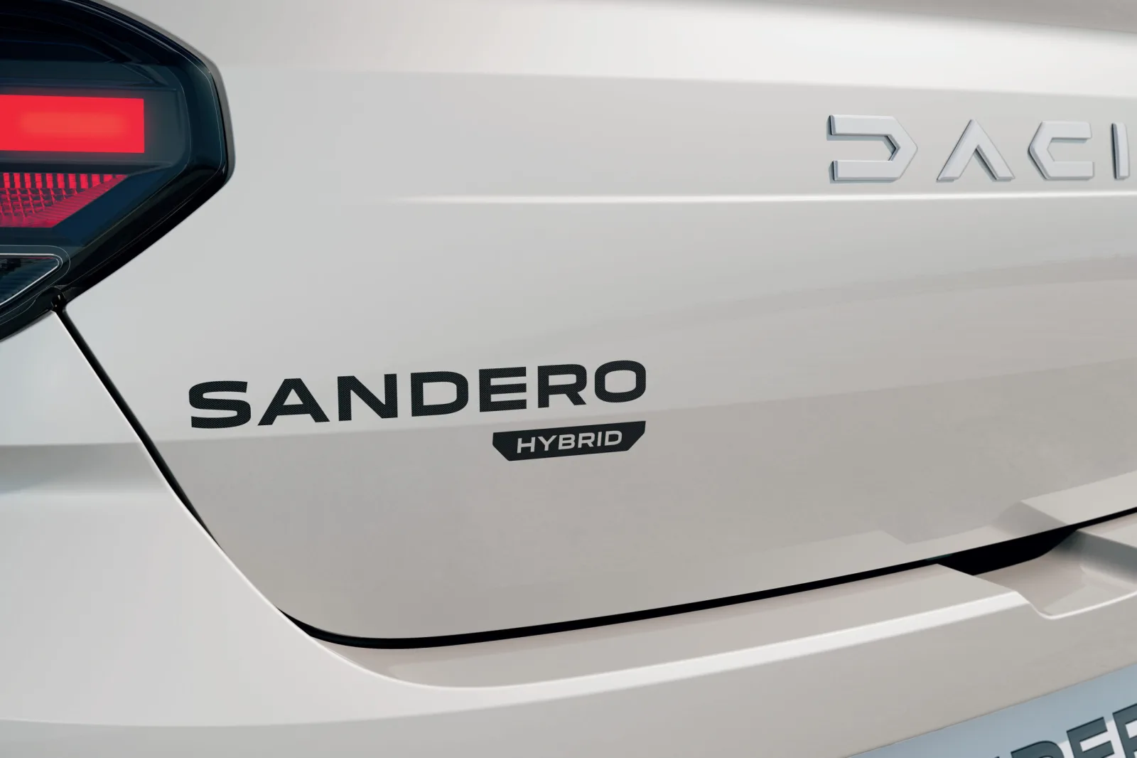 Dacia Sandero Streetway Hybrid 155: full hybrid da 19.900 €