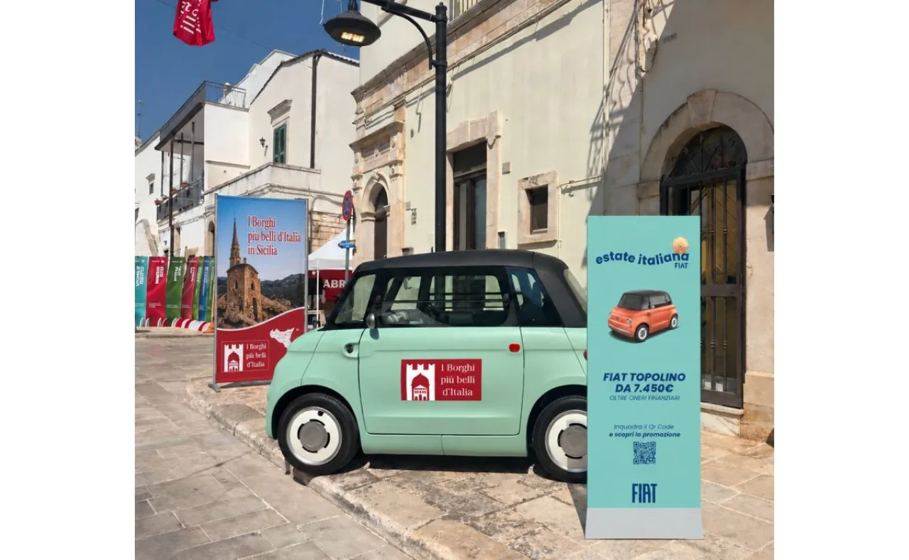 Fiat 500 e Topolino nei Borghi più Belli d'Italia: l'elettrico nei centri storici