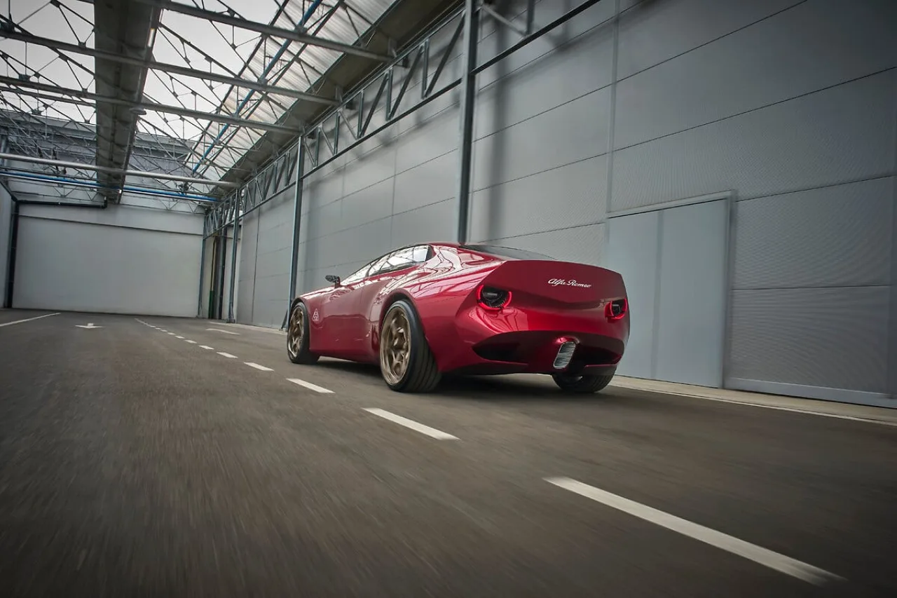 Alfa Romeo Cuorerosso: il concept del futuro debutta a Parigi