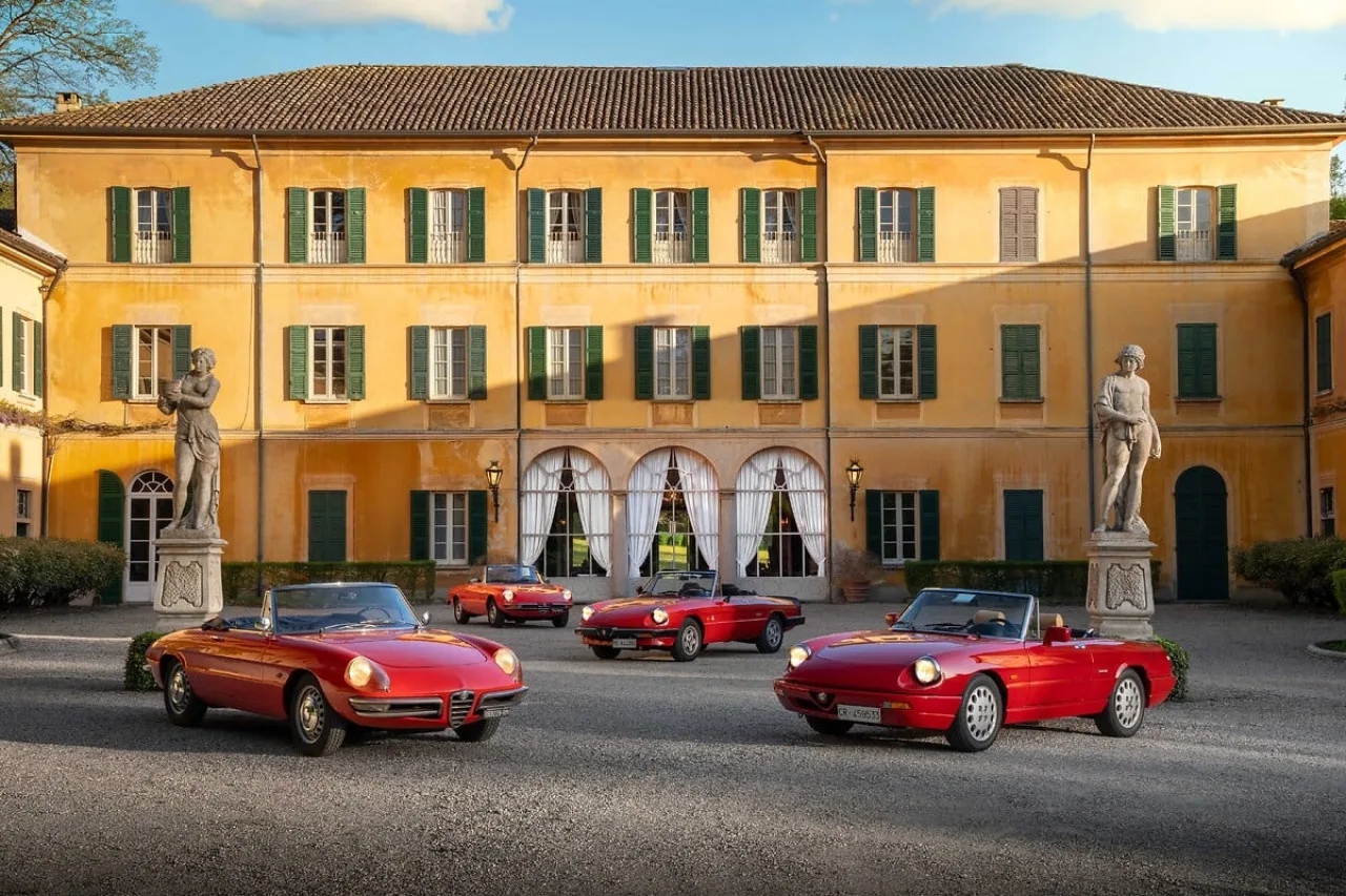 Alfa Romeo Cuorerosso svelata a Parigi: la concept del futuro