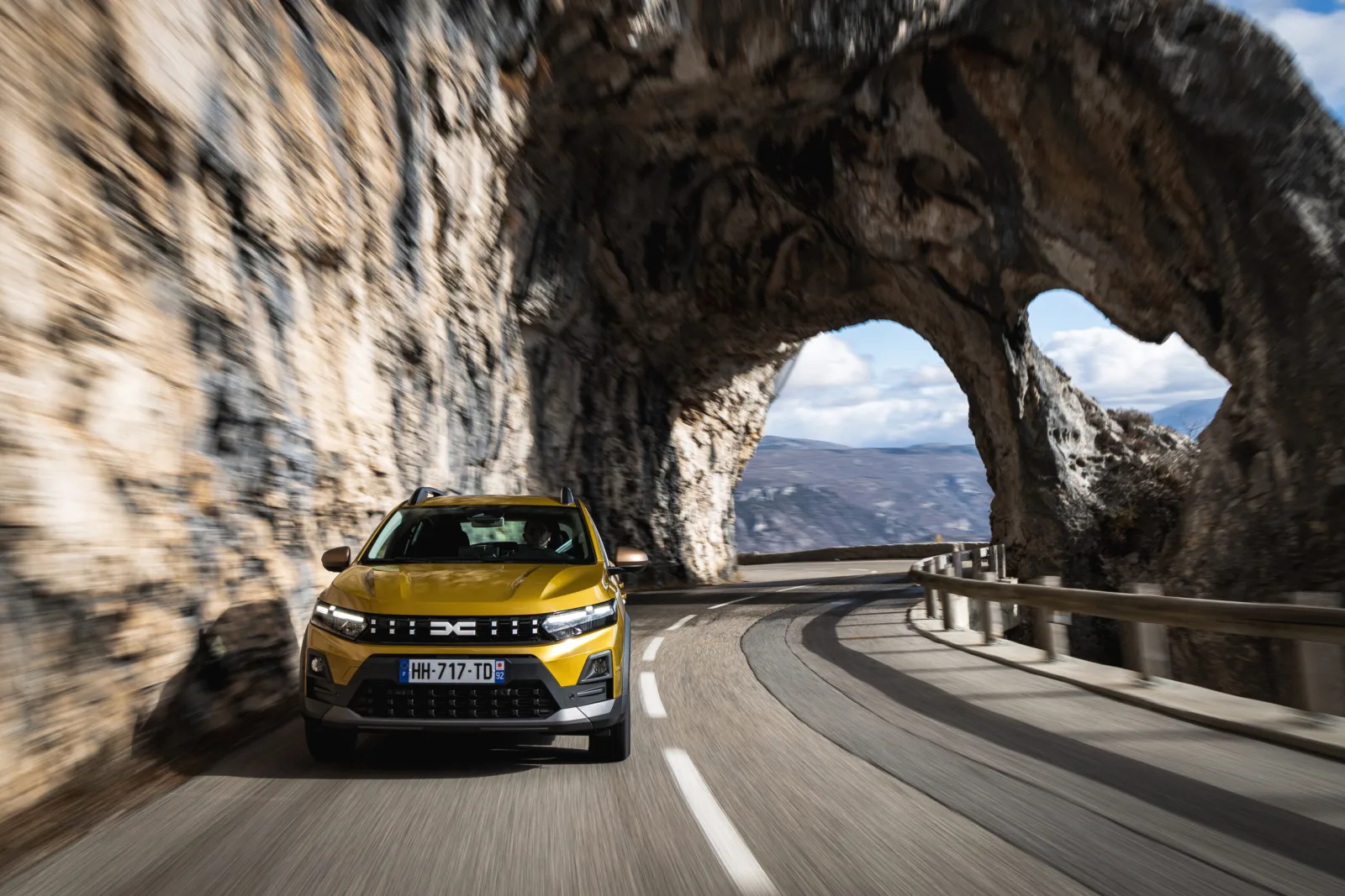 Dacia Sandero Stepway Eco-G 120 Auto: GPL e cambio automatico da 19.100€