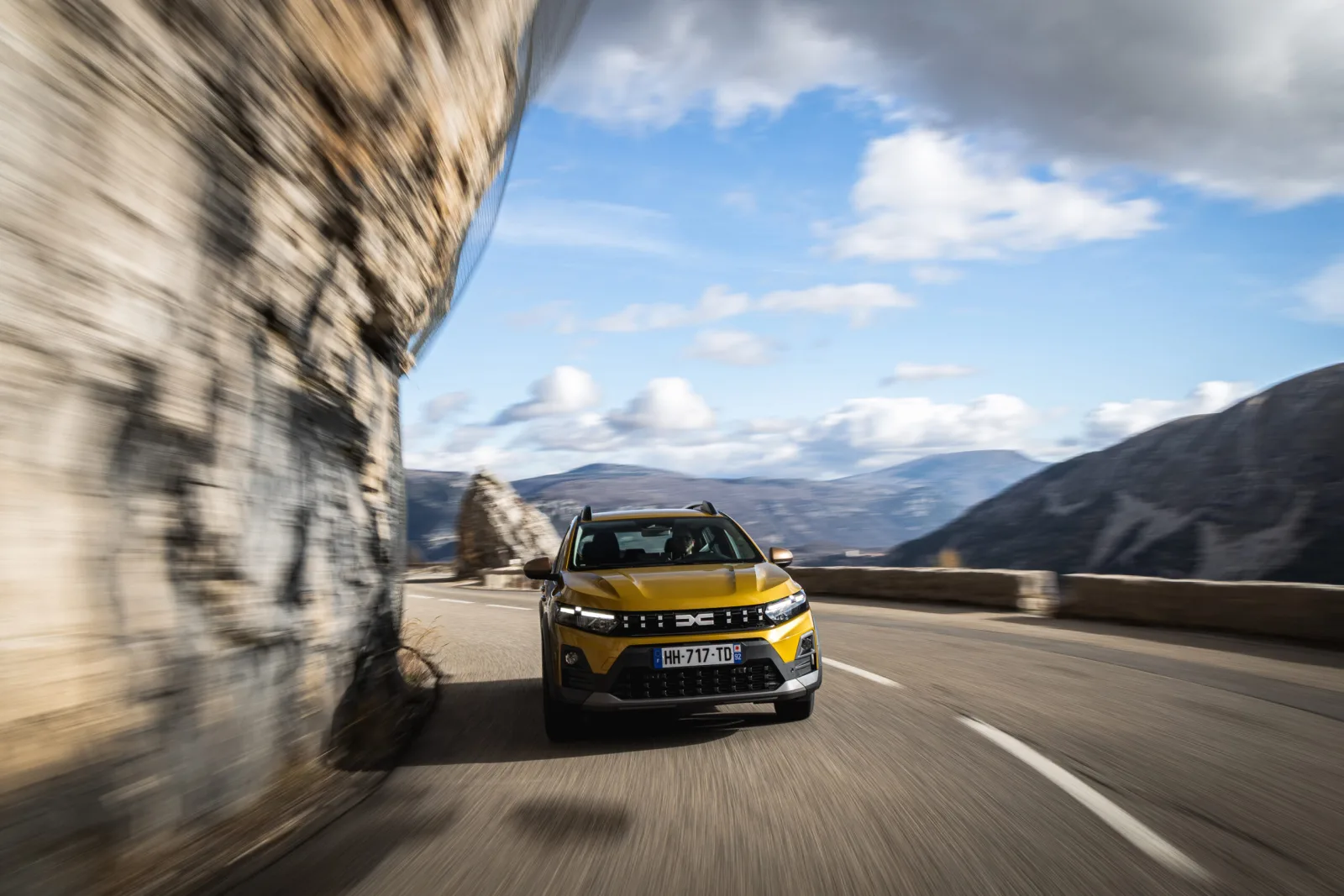 Dacia Sandero Stepway Eco-G 120 Auto: GPL e cambio automatico da 19.100€