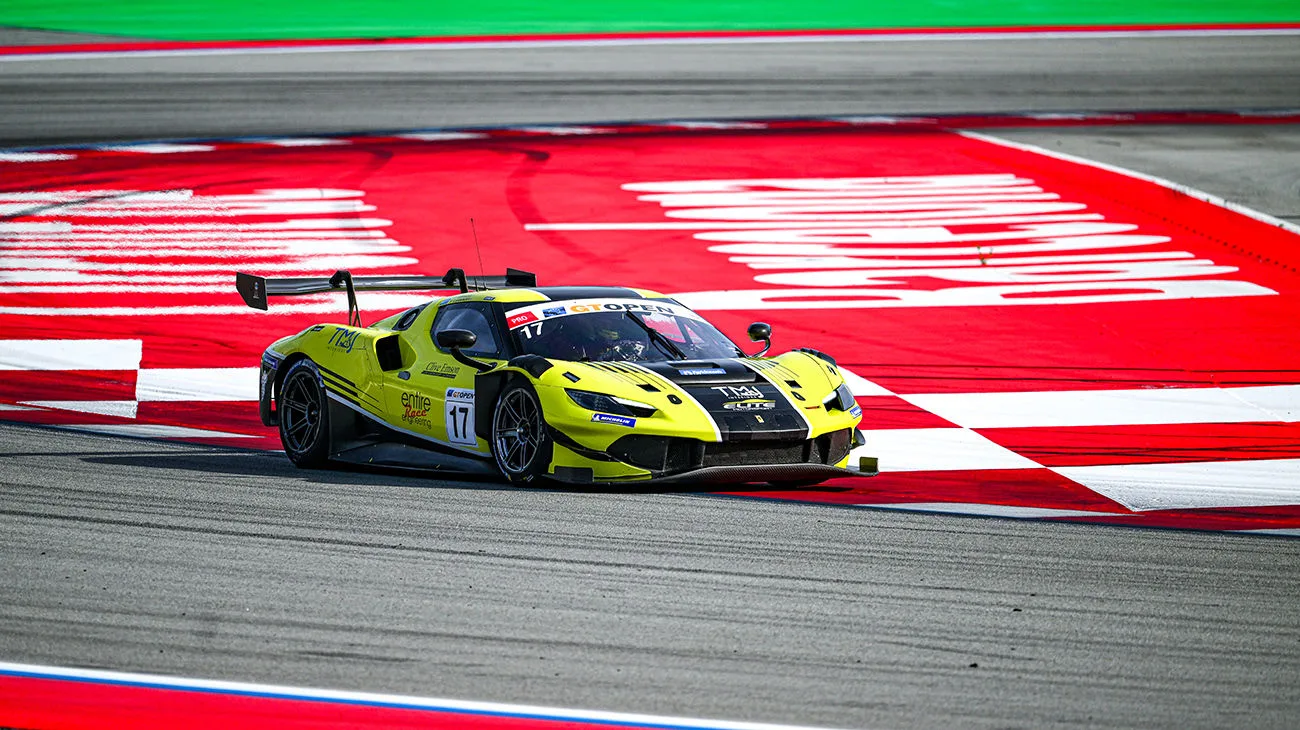 Ferrari campione nel GT Open: Emson-Lebbon vincono per un punto