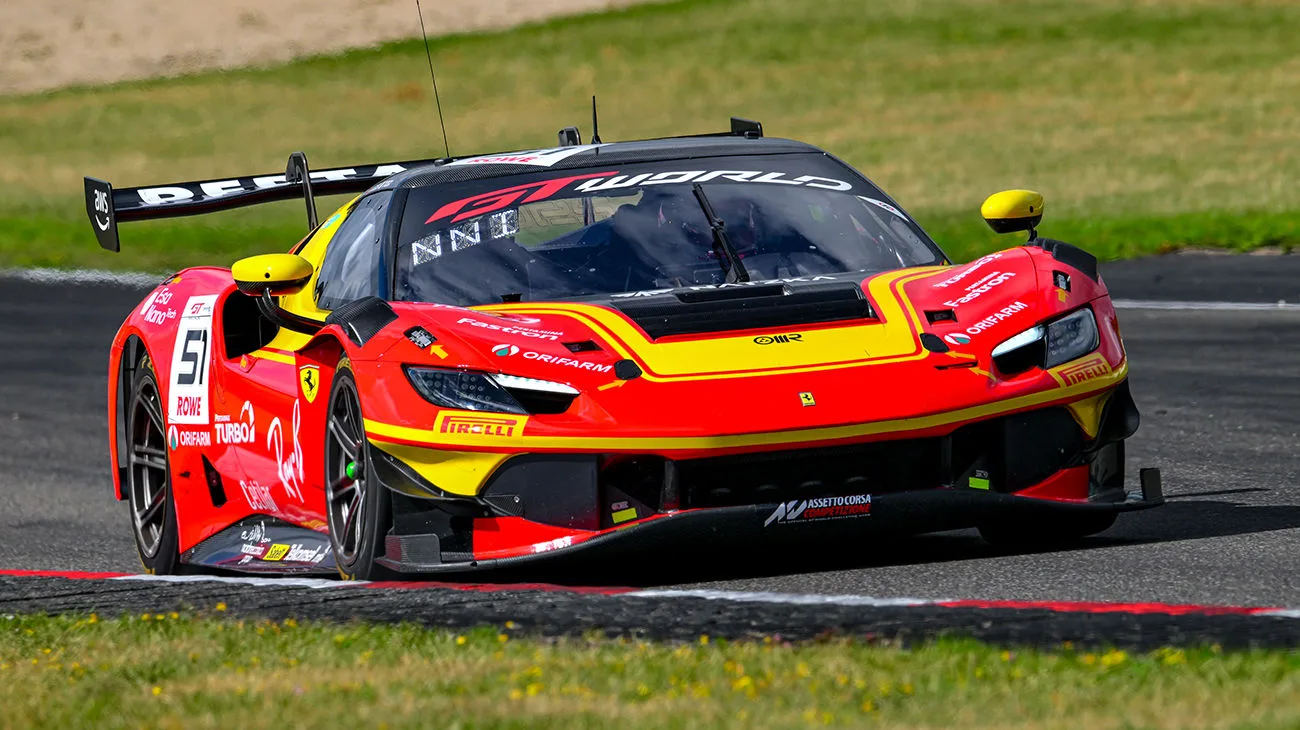 Ferrari chiude il GT World Challenge Europe a Portimão con sette 296 GT3 Evo