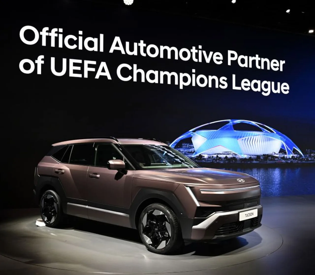 Hyundai a Parigi: nuova BAYON, TUCSON e partnership UEFA Champions League
