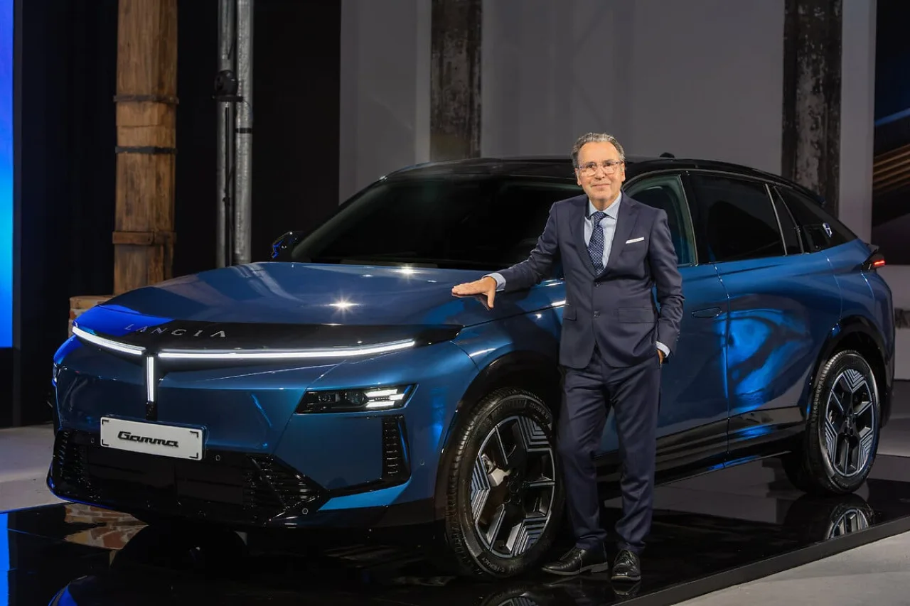 Lancia Gamma torna dopo 50 anni: fastback elettrica da 375 CV
