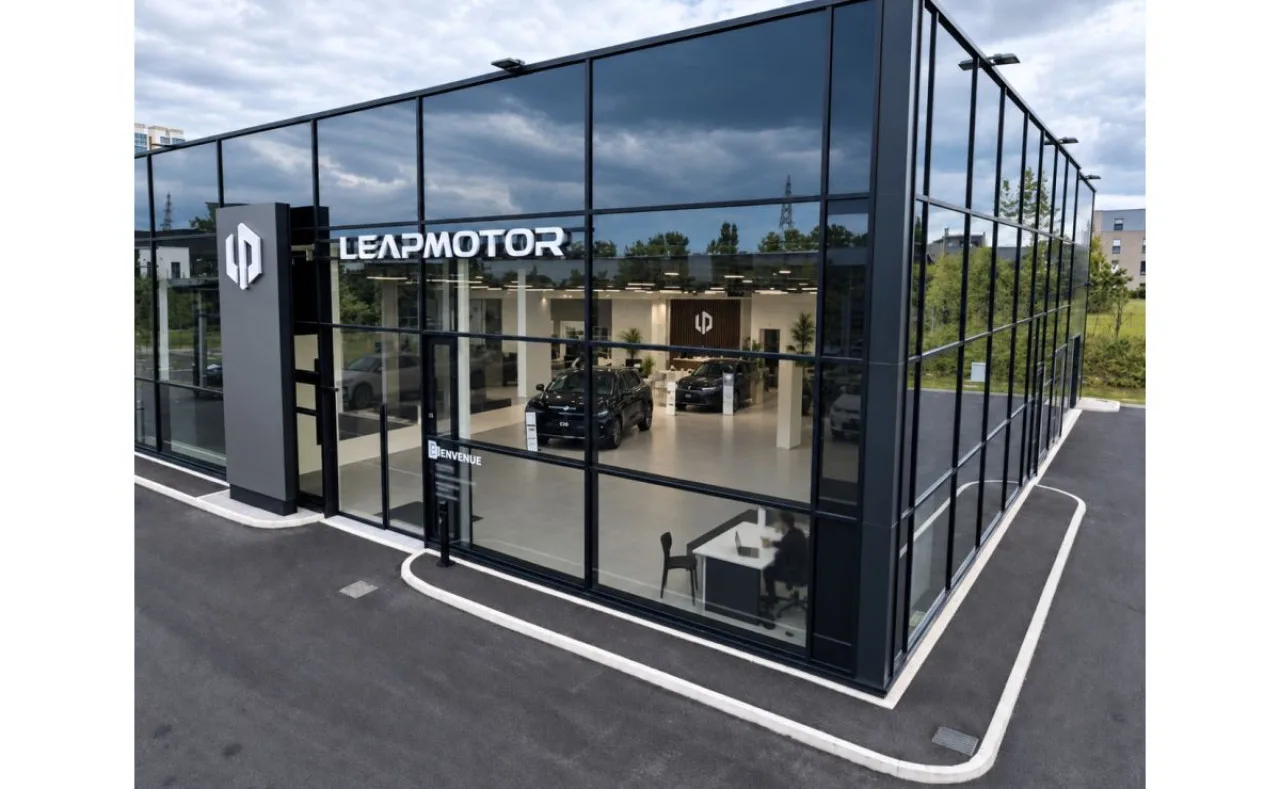 Leapmotor supera 1.000 punti vendita in Europa: record del 27% sulle vendite globali
