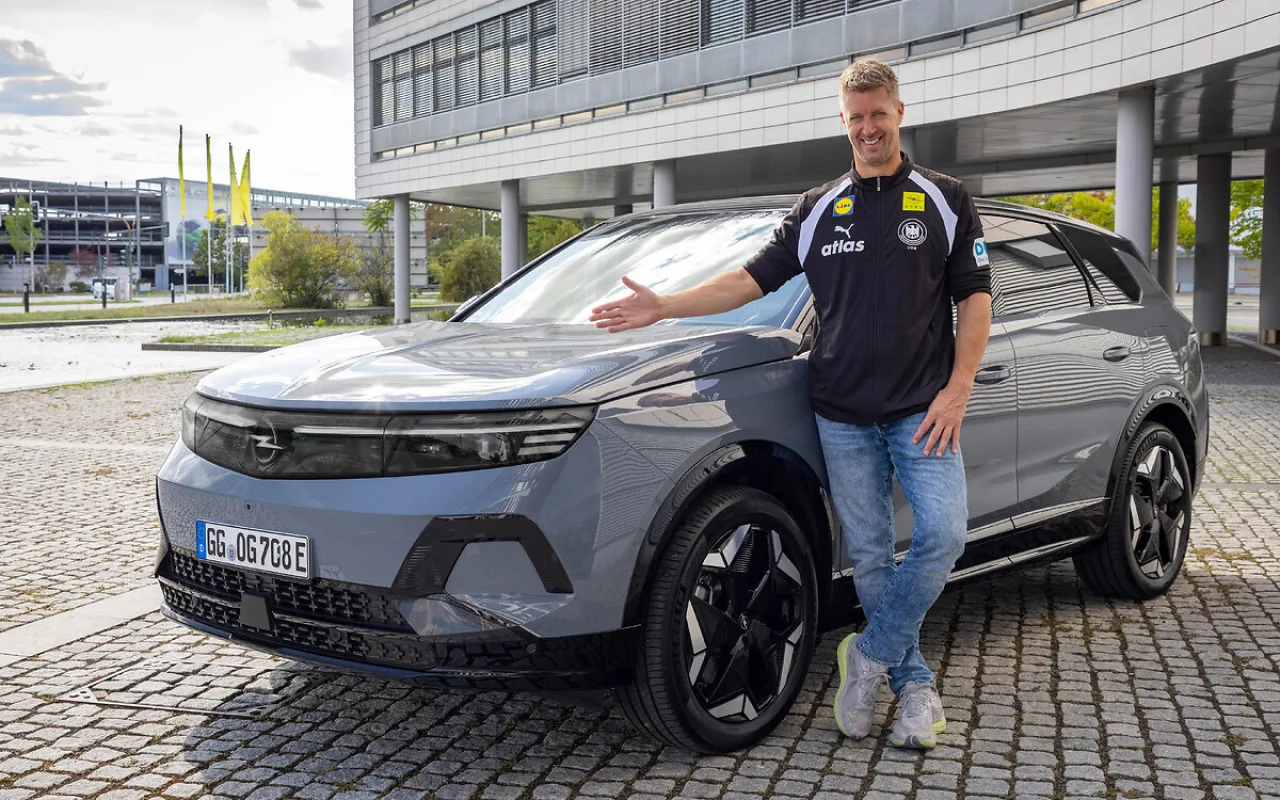 Opel Grandland Plug-in Hybrid: i ct della pallamano tedesca viaggiano in SUV elettrificato