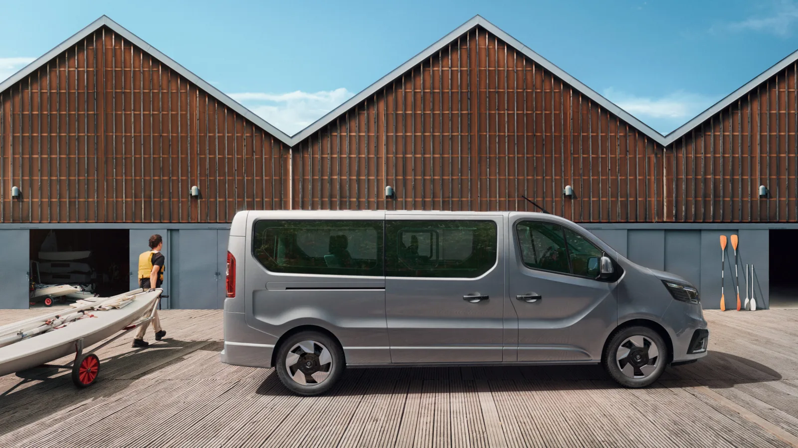 Renault Trafic MY26.1: nuovo sterzo, freni e sistema OpenR Link da 10"