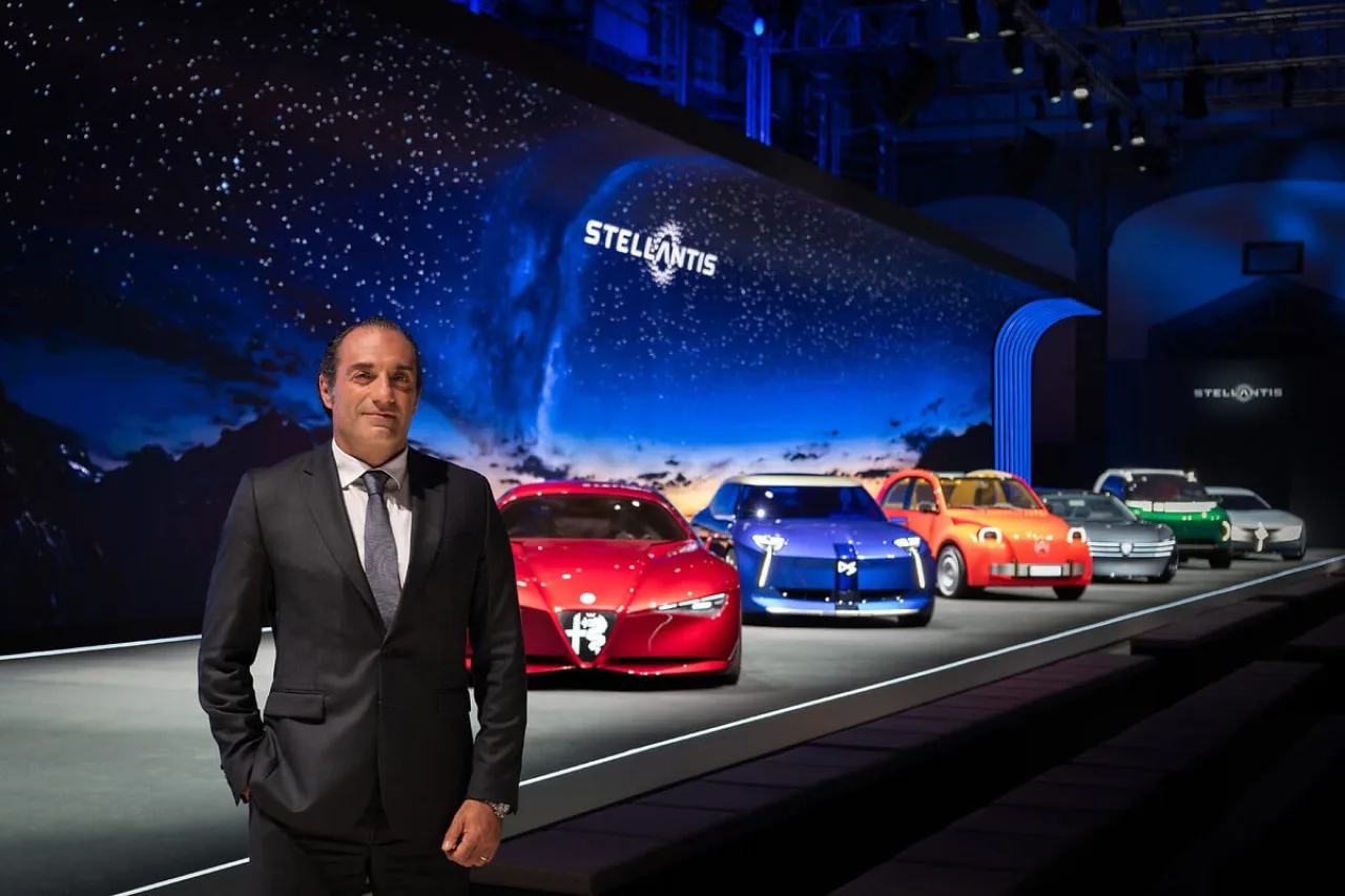 Stellantis svela 6 concept car a Parigi: da Alfa Romeo a Peugeot RCZ